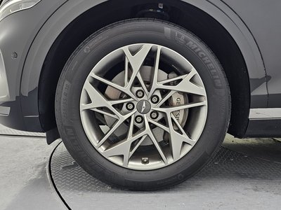 صورة 6 لـ 2022 Genesis GV70