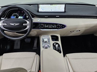 صورة 5 لـ 2022 Genesis GV70
