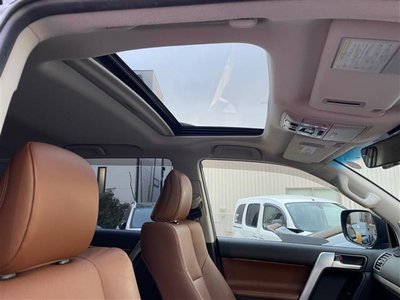 TOYOTA LAND CRUISER PRADO - 5