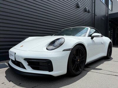 PORSCHE 911 CABRIOLET