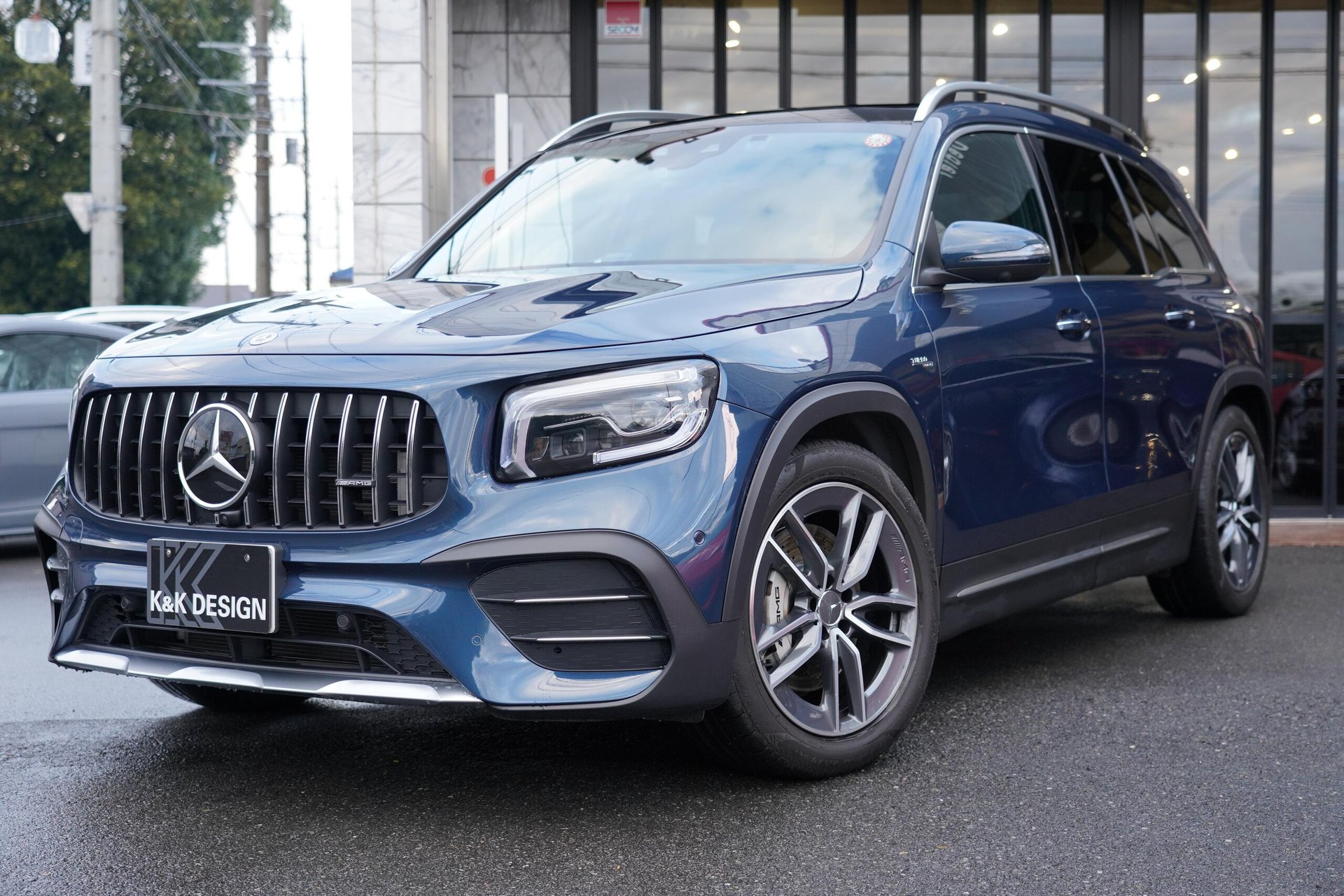 MERCEDES-BENZ GLB AMG - View 1