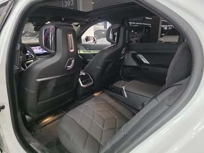 2025 BMW 7 SERIES — миниатюра 12