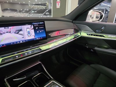 2025 BMW 7 SERIES — миниатюра 15