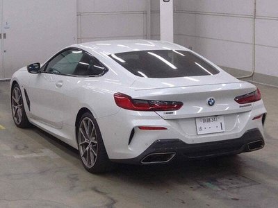 BMW 8 SERIES - 2