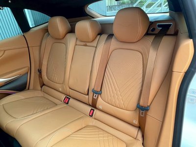 صورة مصغرة 61 لـ 2024 Aston Martin DBX