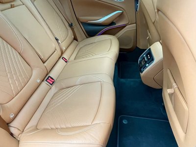 صورة مصغرة 55 لـ 2024 Aston Martin DBX