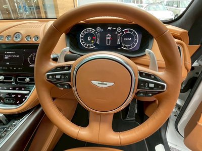 صورة مصغرة 38 لـ 2024 Aston Martin DBX