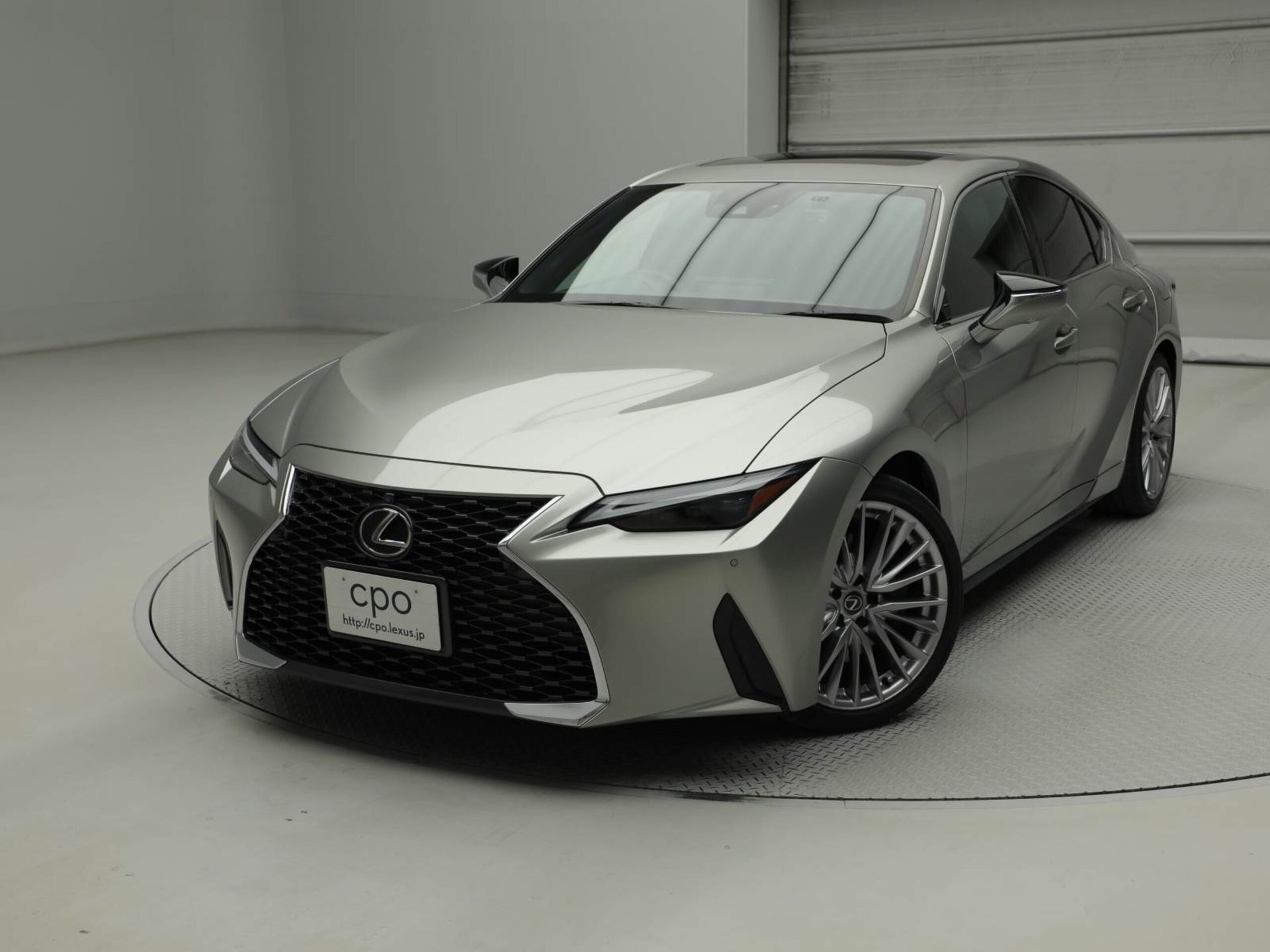 LEXUS IS - View 1