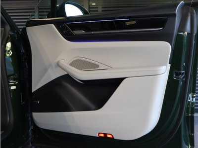 2025 Porsche MACAN 缩略图 20