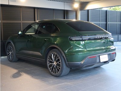 صورة 8 لـ 2025 Porsche MACAN