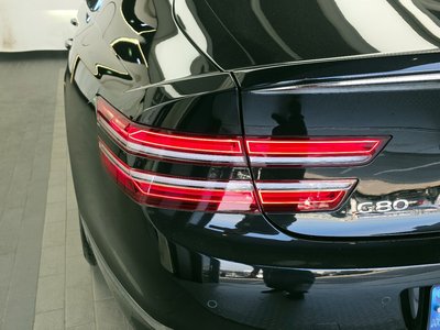 GENESIS G80 (RG3) - 10