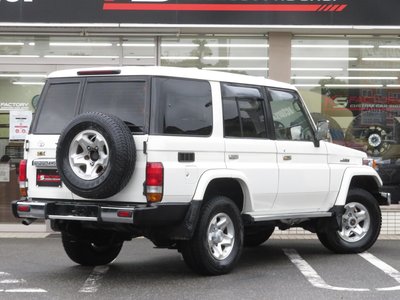 TOYOTA LAND CRUISER - 3