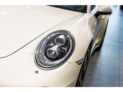2014 Porsche 911 — миниатюра 16