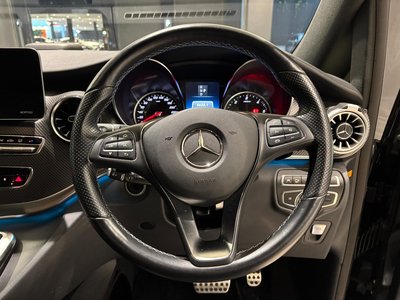 2023 Mercedes-BENZ V-CLASS — миниатюра 13