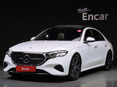 MERCEDES-BENZ E-CLASS - 1