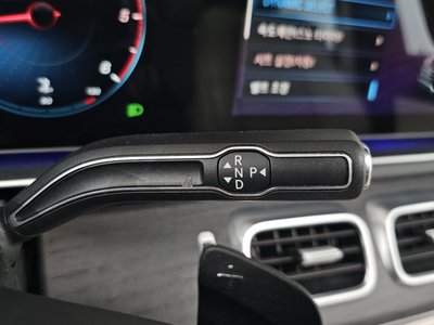 MERCEDES-BENZ GLS - 9