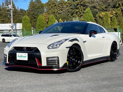 NISSAN GT-R - 6