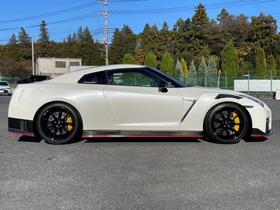 NISSAN GT-R - 7