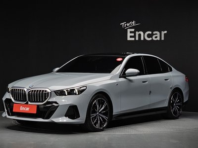 BMW 5 SERIES - 1