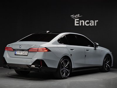 BMW 5 SERIES - 3