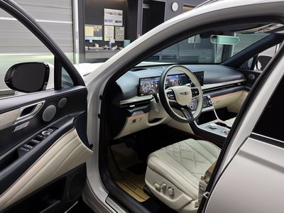 GENESIS GV80 - 10