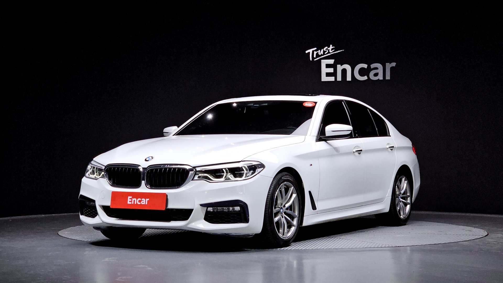 BMW 5 SERIES - View 1