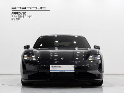 PORSCHE TAYCAN - 2