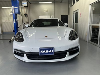 PORSCHE PANAMERA - 3
