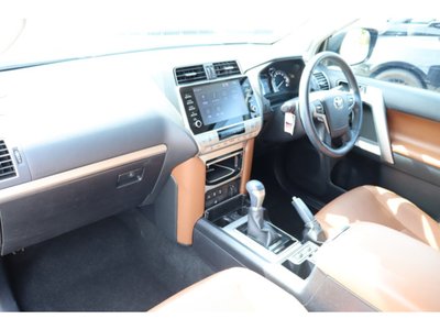 2021 Toyota LAND CRUISER PRADO thumbnail 35