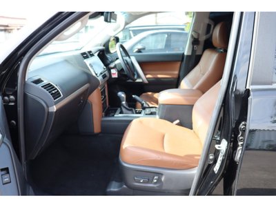 2021 Toyota LAND CRUISER PRADO thumbnail 37