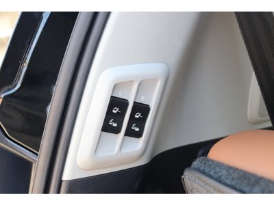 2021 Toyota LAND CRUISER PRADO thumbnail 46