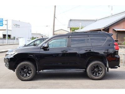 صورة 2 لـ 2021 Toyota LAND CRUISER PRADO