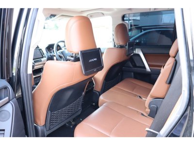 2021 Toyota LAND CRUISER PRADO thumbnail 38