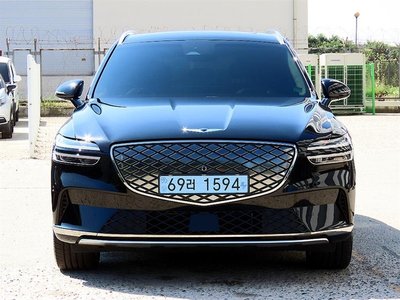 2022 Genesis ELECTRIFIED GV70 photo 1