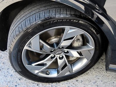 2022 Genesis ELECTRIFIED GV70 thumbnail 20