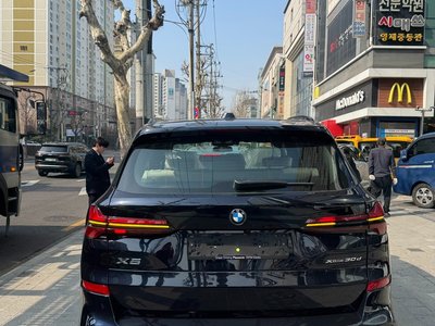 صورة 2 لـ 2026 BMW X5