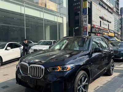 صورة 1 لـ 2026 BMW X5