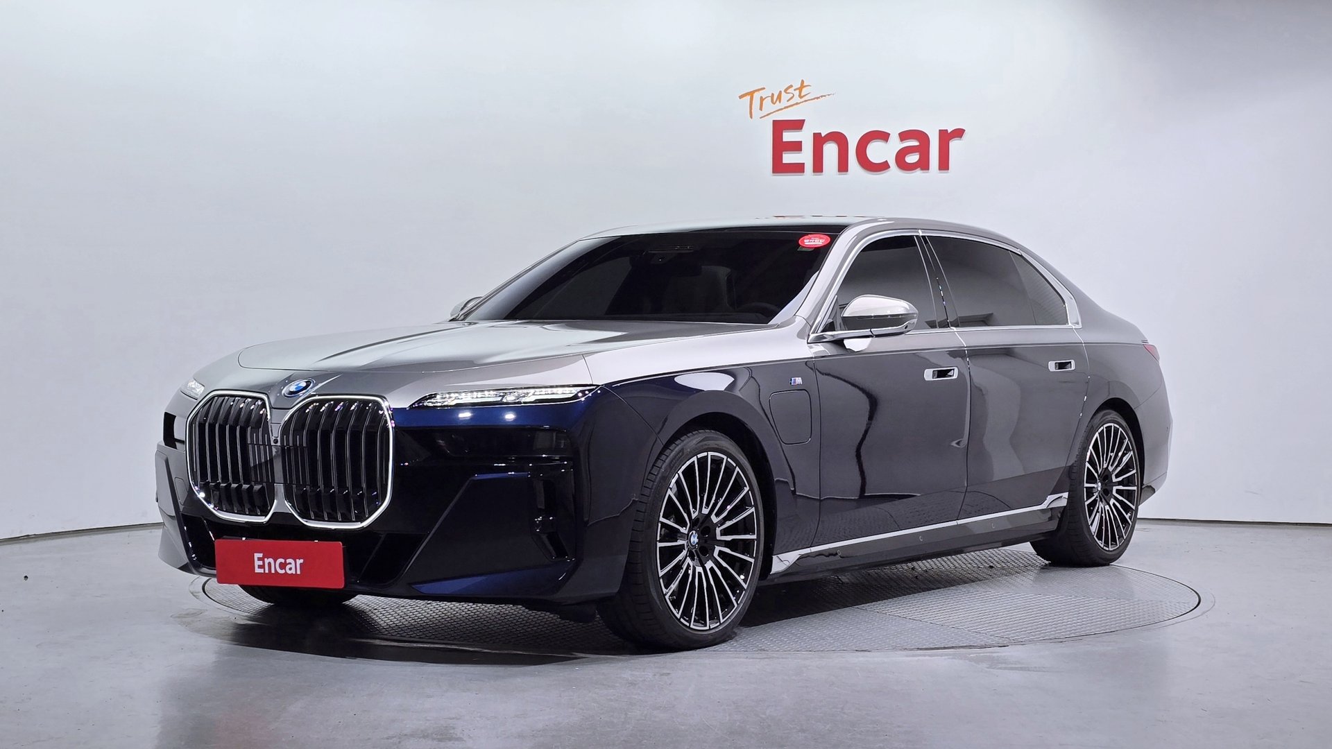 BMW 7 SERIES - View 1