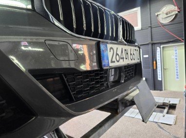 BMW 5 SERIES - View 1