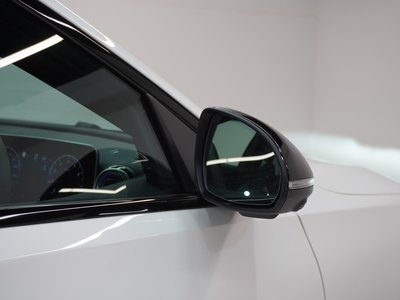 2025 Mercedes-BENZ C-CLASS — миниатюра 57