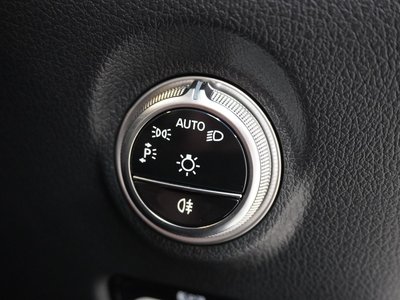 2025 Mercedes-BENZ C-CLASS — миниатюра 28