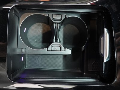2025 Mercedes-BENZ C-CLASS — миниатюра 34