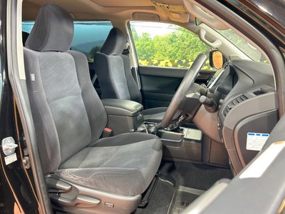 TOYOTA LAND CRUISER PRADO - 8