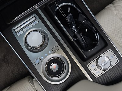 صورة 9 لـ 2023 Genesis GV80