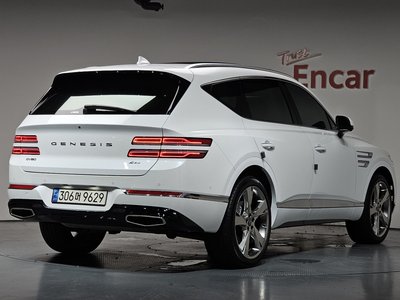 صورة 4 لـ 2023 Genesis GV80