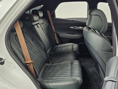 2021 Genesis GV70 — миниатюра 16