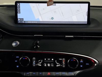 2021 Genesis GV70 — миниатюра 20