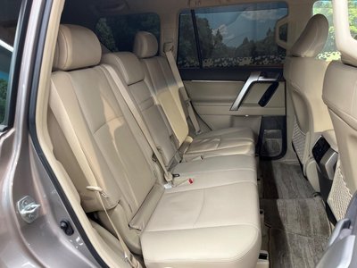 TOYOTA LAND CRUISER PRADO - 9