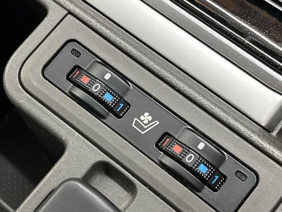 TOYOTA LAND CRUISER PRADO - 5