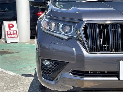 TOYOTA LAND CRUISER PRADO - 10